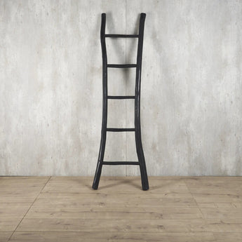Escalera Teca Negro
