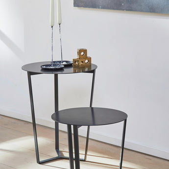 Mesa Lateral Altar Redonda Pequeña | METAL Black